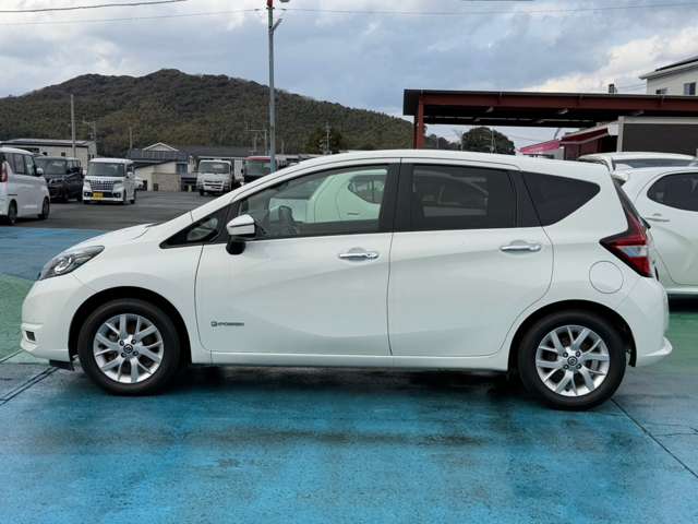 日産 ノート １．２ Ｅ－ＰＯＷＥＲ Ｘ R1年 (九州・沖縄) 99