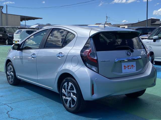 トヨタ アクア １．５ Ｓ スタイルブラック R3年 (九州・沖縄) 99