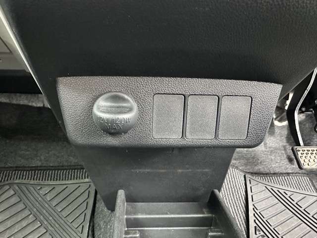 トヨタ ピクシス　エポック ６６０ Ｘ ＳＡＩＩＩ R1年 (東海) 99