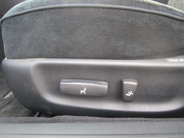 トヨタ アリスト ３．０ Ｓ３００ベルテックスエディション H13年 (中国) 99