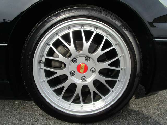 トヨタ アリスト ３．０ Ｓ３００ベルテックスエディション H13年 (中国) 99