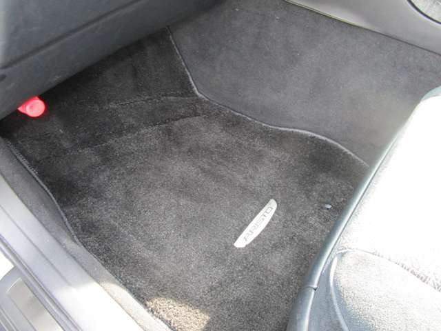 トヨタ アリスト ３．０ Ｓ３００ベルテックスエディション H13年 (中国) 99