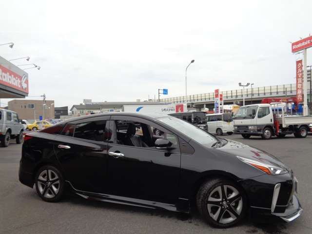 トヨタ プリウス １．８ Ａ ツーリングセレクション R2年 (中国) 99