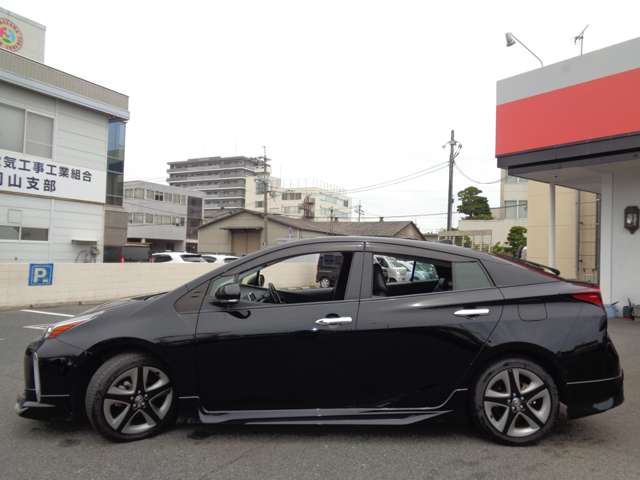 トヨタ プリウス １．８ Ａ ツーリングセレクション R2年 (中国) 99