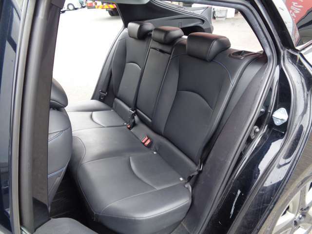 トヨタ プリウス １．８ Ａ ツーリングセレクション R2年 (中国) 99