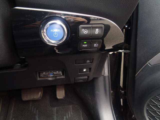 トヨタ プリウス １．８ Ａ ツーリングセレクション R2年 (中国) 99