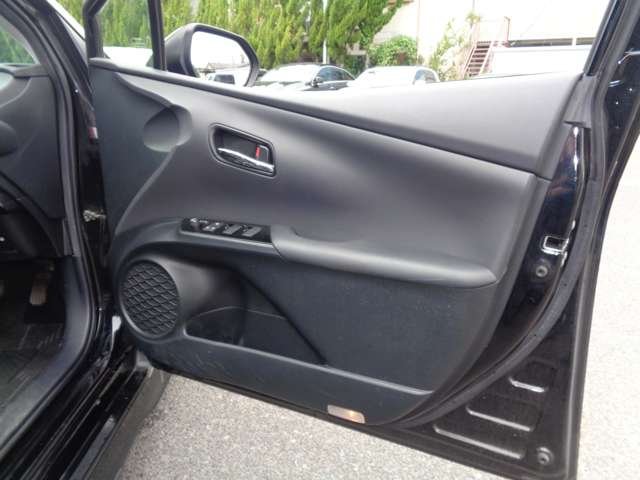 トヨタ プリウス １．８ Ａ ツーリングセレクション R2年 (中国) 99