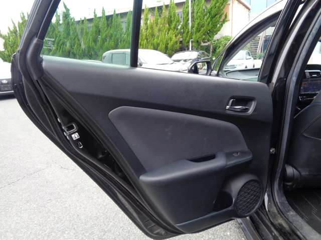 トヨタ プリウス １．８ Ａ ツーリングセレクション R2年 (中国) 99