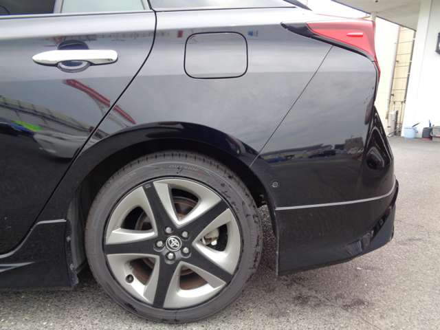 トヨタ プリウス １．８ Ａ ツーリングセレクション R2年 (中国) 99