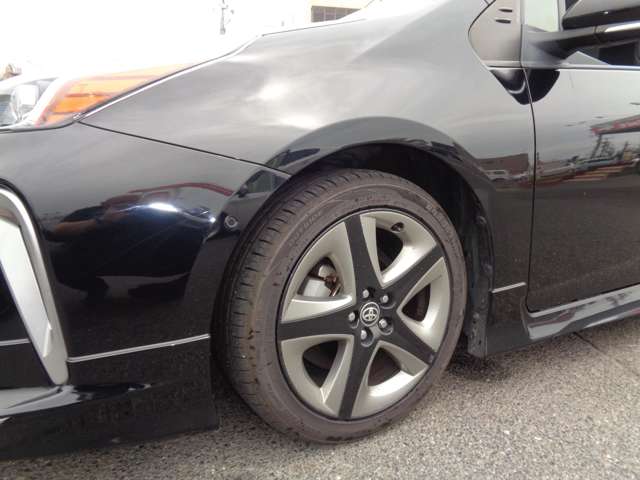 トヨタ プリウス １．８ Ａ ツーリングセレクション R2年 (中国) 99