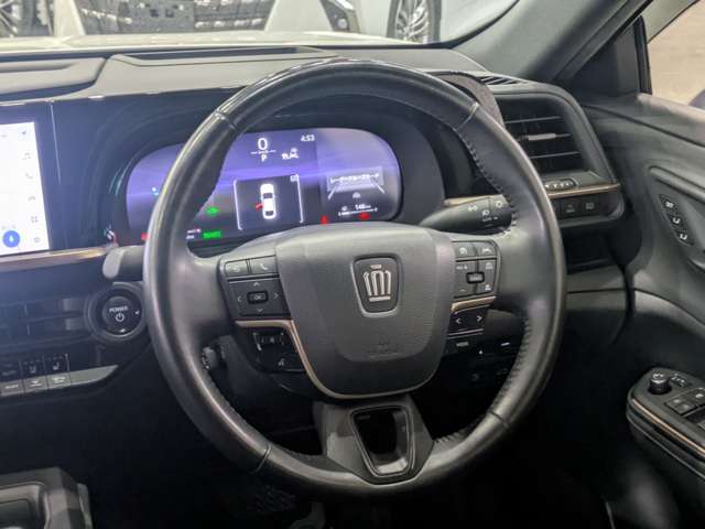 トヨタ クラウン　クロスオーバー　ハイブリッド ２．５ Ｇ アドバンスト レザー パッケージ Ｅ－ＦＯＵＲ ４ＷＤ R4年 (関東) 99