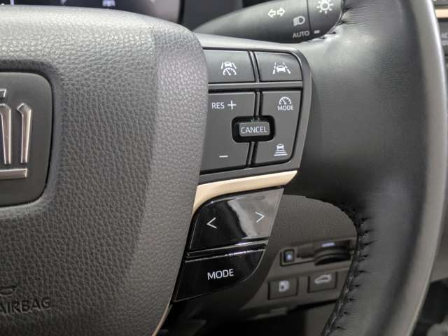 トヨタ クラウン　クロスオーバー　ハイブリッド ２．５ Ｇ アドバンスト レザー パッケージ Ｅ－ＦＯＵＲ ４ＷＤ R4年 (関東) 99