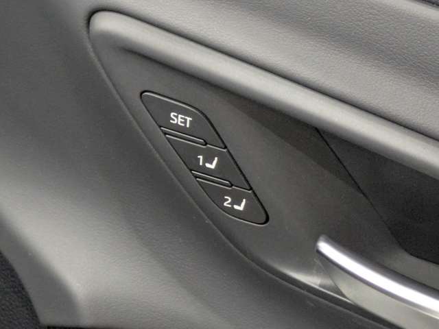 トヨタ クラウン　クロスオーバー　ハイブリッド ２．５ Ｇ アドバンスト レザー パッケージ Ｅ－ＦＯＵＲ ４ＷＤ R4年 (関東) 99