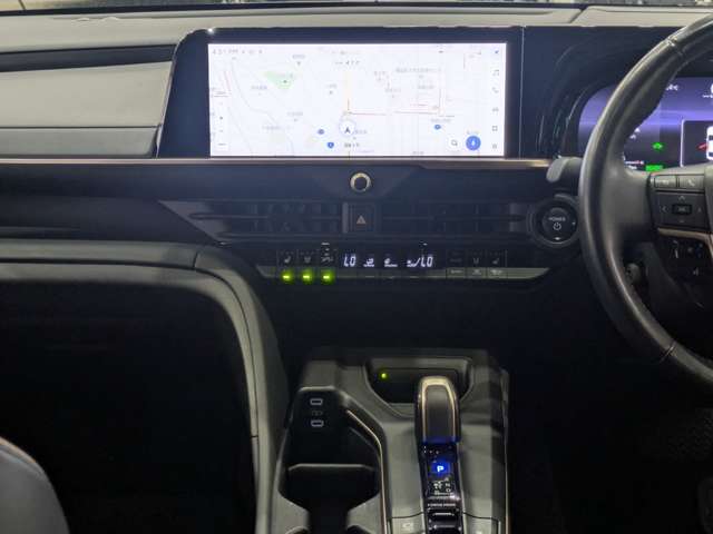 トヨタ クラウン　クロスオーバー　ハイブリッド ２．５ Ｇ アドバンスト レザー パッケージ Ｅ－ＦＯＵＲ ４ＷＤ R4年 (関東) 99