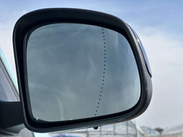 ルノー トゥインゴ インテンス　キャンバストップ R5年 (近畿) 99