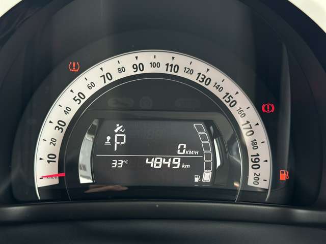 ルノー トゥインゴ インテンス　キャンバストップ R5年 (近畿) 99