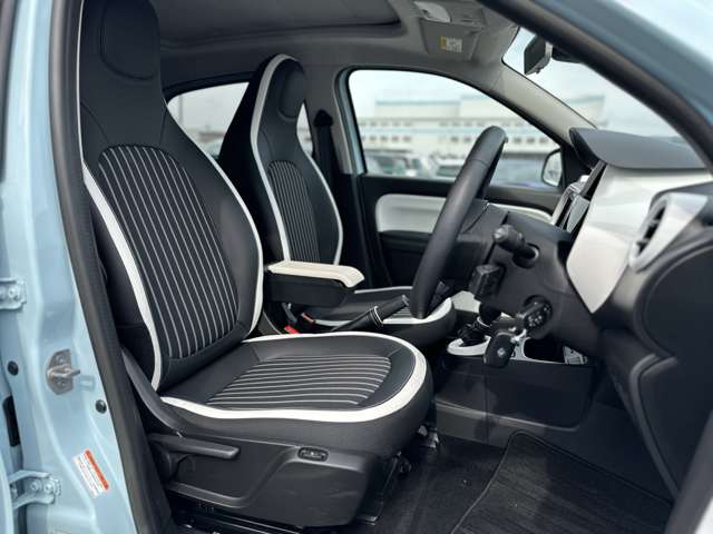 ルノー トゥインゴ インテンス　キャンバストップ R5年 (近畿) 99