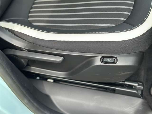 ルノー トゥインゴ インテンス　キャンバストップ R5年 (近畿) 99