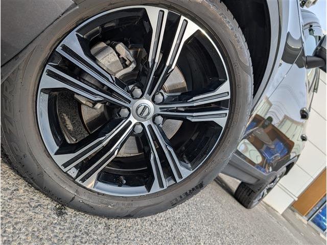 ボルボ ＸＣ４０ Ｔ４ ＡＷＤ インスクリプション ４ＷＤ H30年 (東北) 99