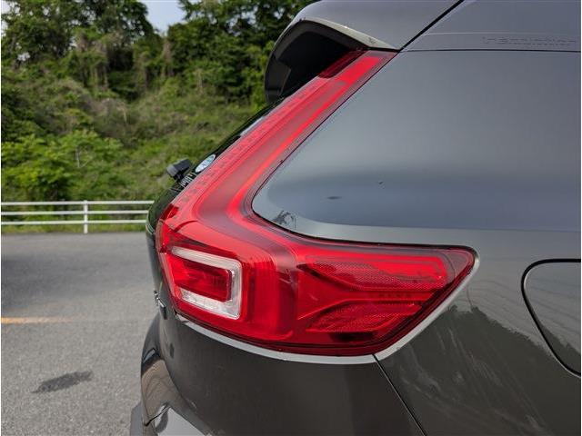 ボルボ ＸＣ４０ Ｔ４ ＡＷＤ インスクリプション ４ＷＤ H30年 (東北) 99