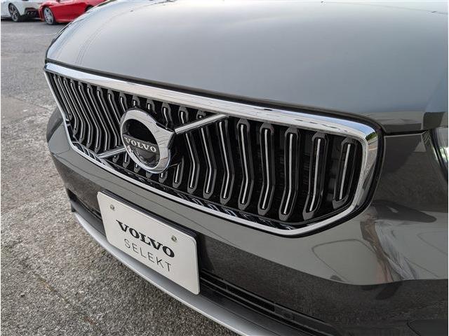 ボルボ ＸＣ４０ Ｔ４ ＡＷＤ インスクリプション ４ＷＤ H30年 (東北) 99