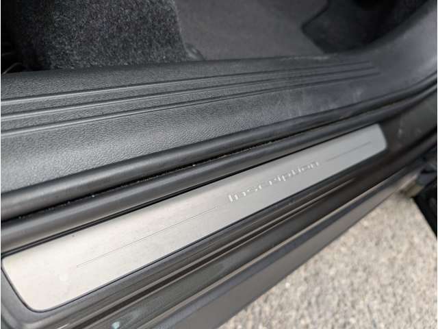 ボルボ ＸＣ４０ Ｔ４ ＡＷＤ インスクリプション ４ＷＤ H30年 (東北) 99