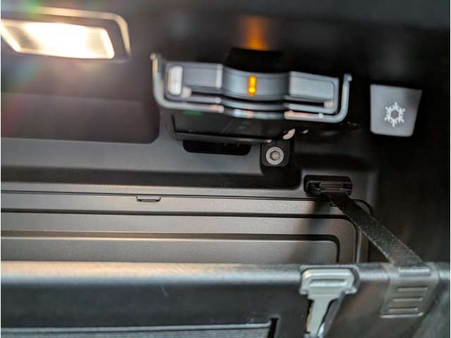 ボルボ ＸＣ４０ Ｔ４ ＡＷＤ インスクリプション ４ＷＤ H30年 (東北) 99