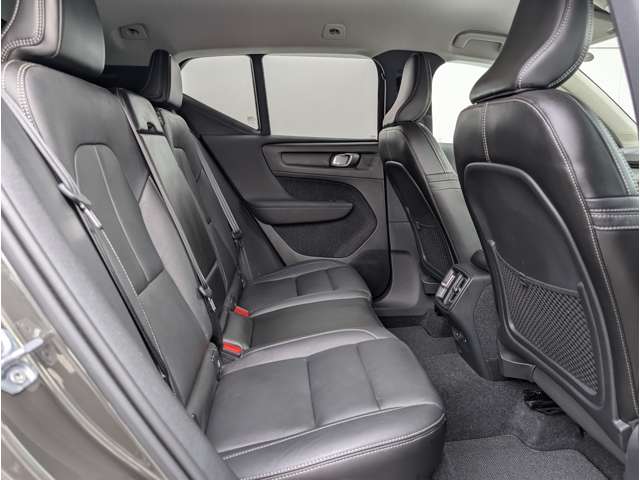 ボルボ ＸＣ４０ Ｔ４ ＡＷＤ インスクリプション ４ＷＤ H30年 (東北) 99