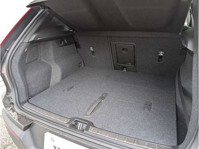 ボルボ ＸＣ４０ Ｔ４ ＡＷＤ インスクリプション ４ＷＤ H30年 (東北) 99