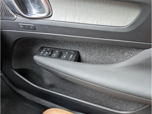 ボルボ ＸＣ４０ Ｂ４ ＡＷＤ インスクリプション ４ＷＤ R4年 (東北) 99