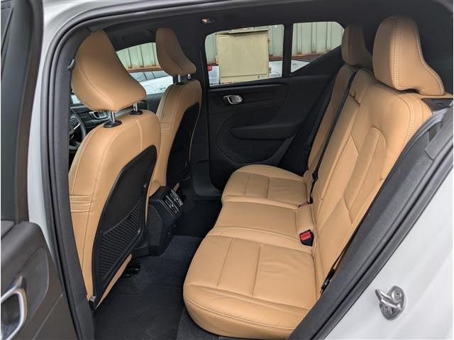 ボルボ ＸＣ４０ Ｂ４ ＡＷＤ インスクリプション ４ＷＤ R4年 (東北) 99