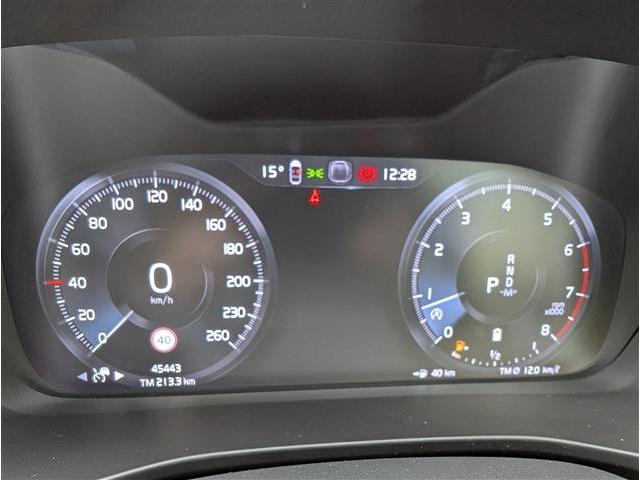 ボルボ ＸＣ４０ Ｂ４ ＡＷＤ インスクリプション ４ＷＤ R4年 (東北) 99