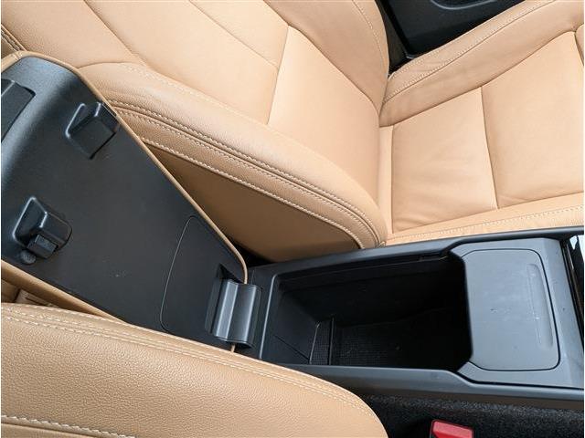 ボルボ ＸＣ４０ Ｂ４ ＡＷＤ インスクリプション ４ＷＤ R4年 (東北) 99