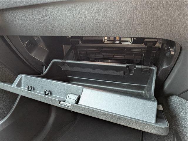 ボルボ ＸＣ４０ Ｂ４ ＡＷＤ インスクリプション ４ＷＤ R4年 (東北) 99