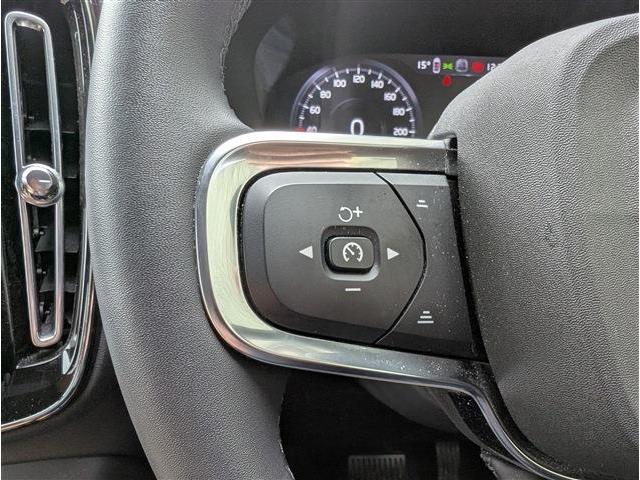 ボルボ ＸＣ４０ Ｂ４ ＡＷＤ インスクリプション ４ＷＤ R4年 (東北) 99