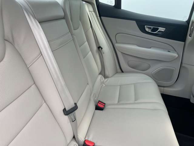 ボルボ Ｓ６０ Ｔ４　モメンタム R1年 (東北) 99