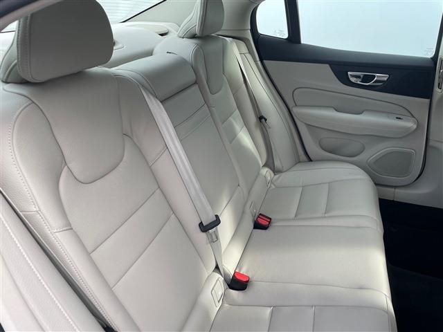 ボルボ Ｓ６０ Ｔ４　モメンタム R1年 (東北) 99