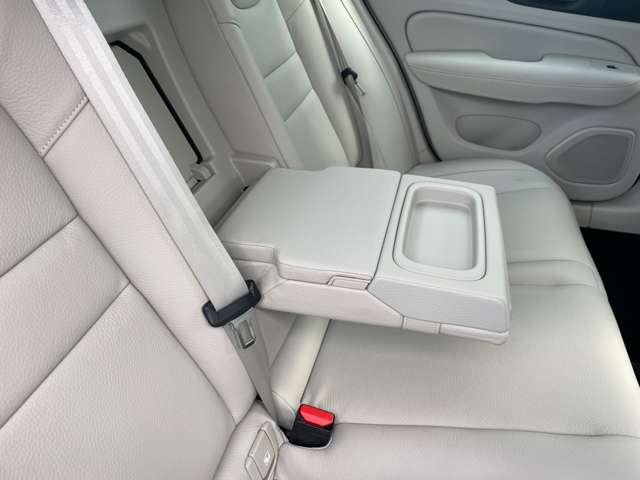 ボルボ Ｓ６０ Ｔ４　モメンタム R1年 (東北) 99