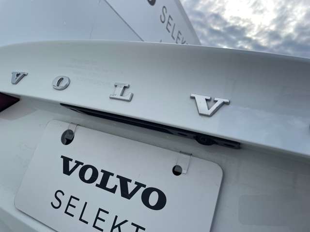 ボルボ Ｓ６０ Ｔ４　モメンタム R1年 (東北) 99