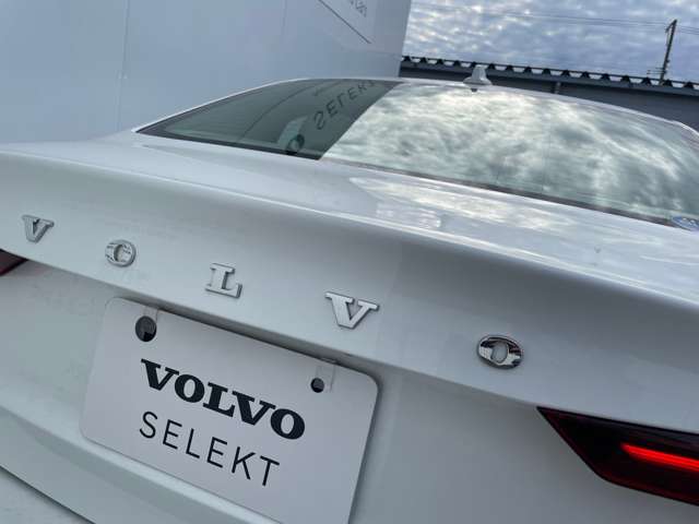 ボルボ Ｓ６０ Ｔ４　モメンタム R1年 (東北) 99