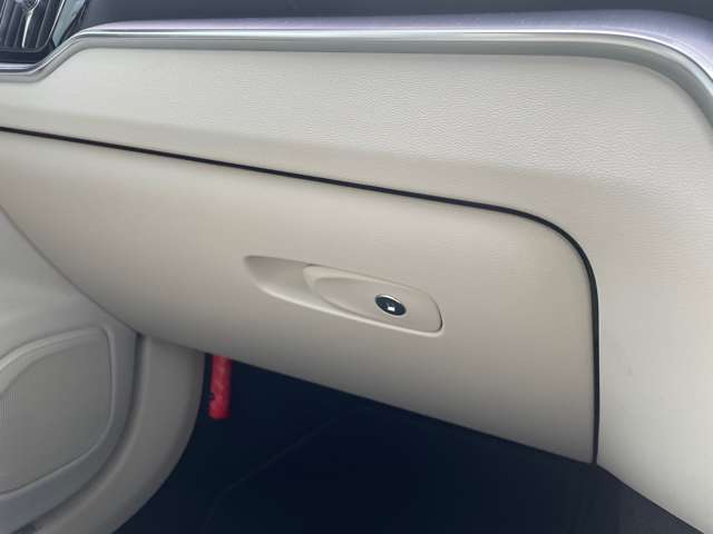 ボルボ Ｓ６０ Ｔ４　モメンタム R1年 (東北) 99