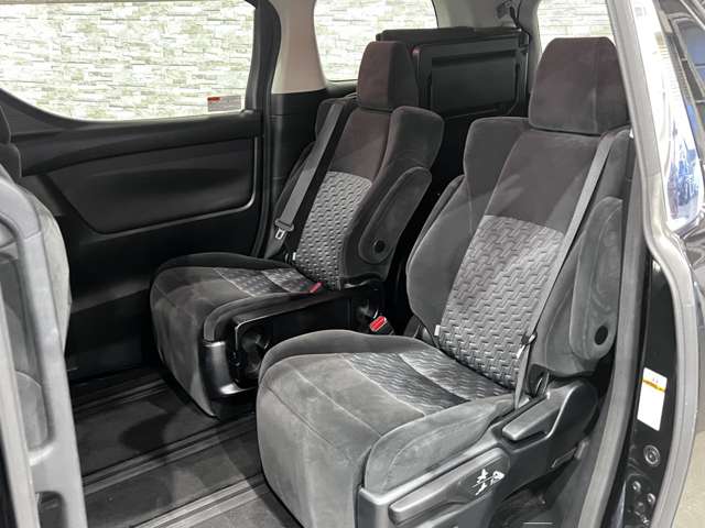 トヨタ アルファード ２．５ Ｓ Ａパッケージ H28年 (関東) 99