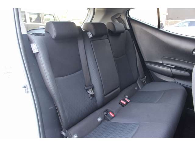 トヨタ アクア １．５ Ｚ R4年 (関東) 99