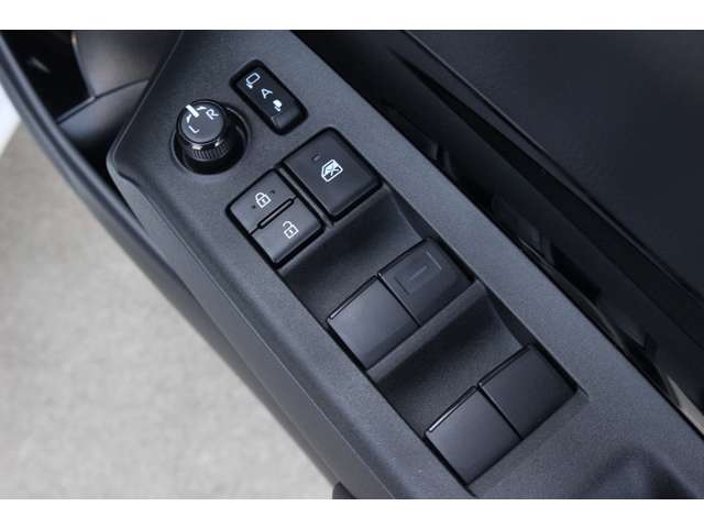 トヨタ アクア １．５ Ｚ R4年 (関東) 99