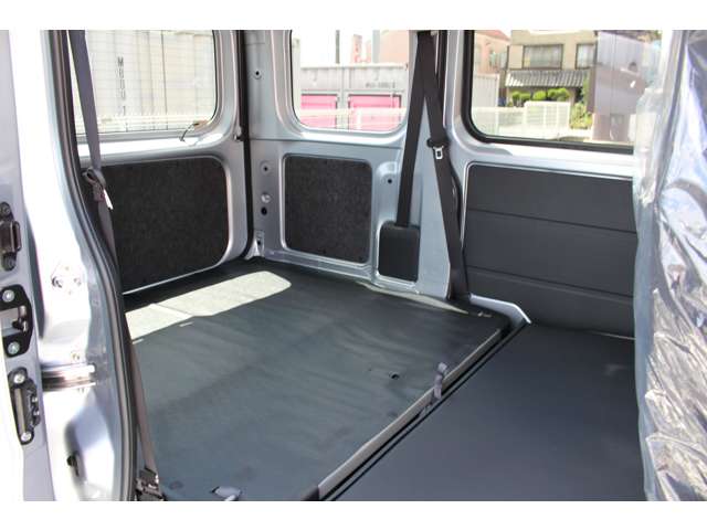 ダイハツ ハイゼットカーゴ ６６０ デラックス R7年 (関東) 99