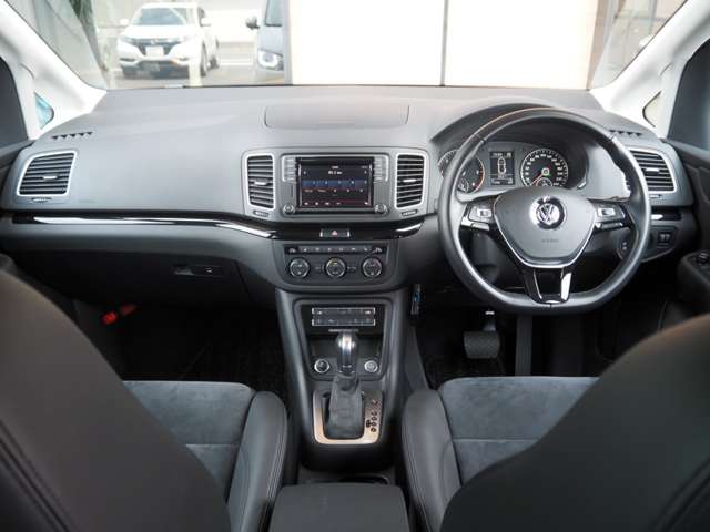 フォルクスワーゲン シャラン ＴＤＩ ハイライン ディーゼルターボ R4年 (近畿) 99