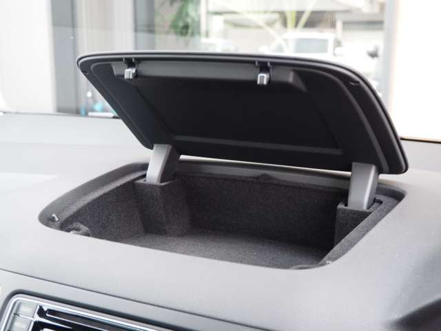 フォルクスワーゲン シャラン ＴＤＩ ハイライン ディーゼルターボ R4年 (近畿) 99