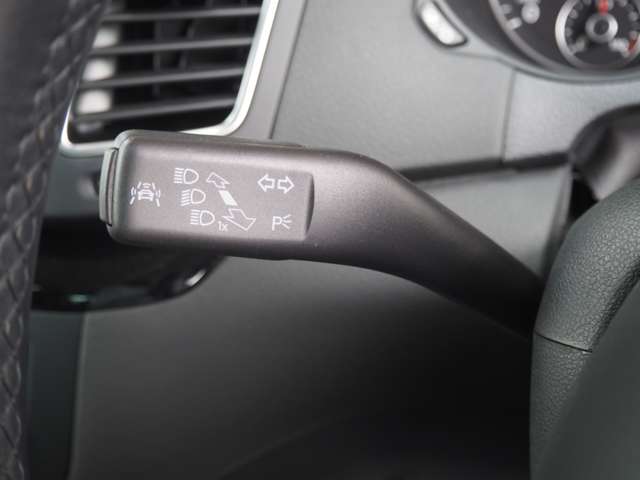 フォルクスワーゲン シャラン ＴＤＩ ハイライン ディーゼルターボ R4年 (近畿) 99