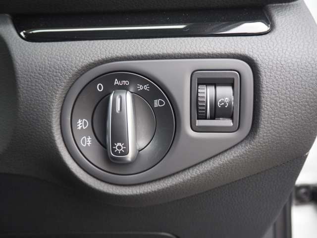 フォルクスワーゲン シャラン ＴＤＩ ハイライン ディーゼルターボ R4年 (近畿) 99