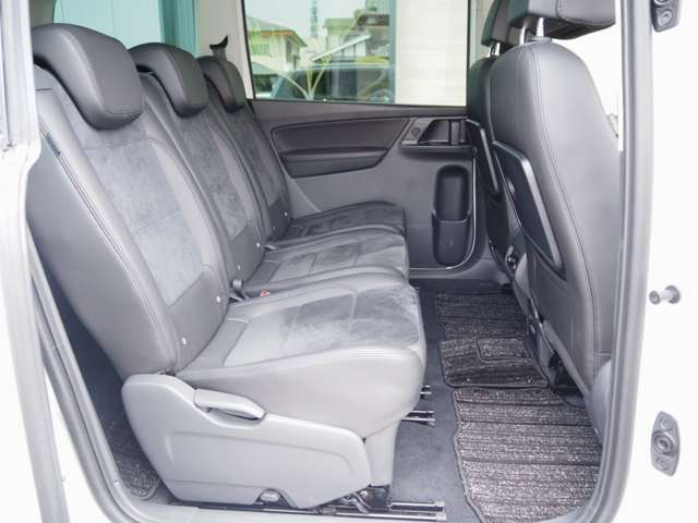 フォルクスワーゲン シャラン ＴＤＩ ハイライン ディーゼルターボ R4年 (近畿) 99